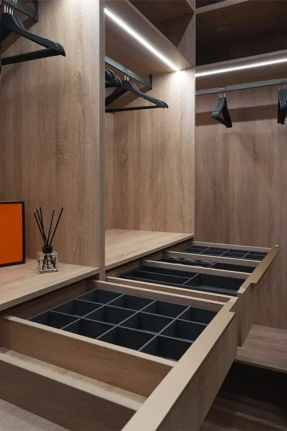 Процесс монтажа MOVA